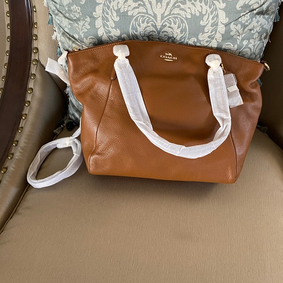 Coach Handbags - 💯% Authentic Coach Handbag